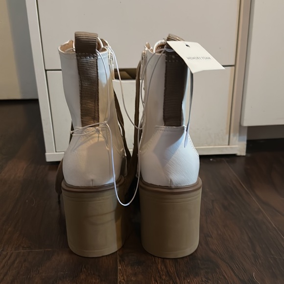 White Platform Boots - Picture 3 of 4